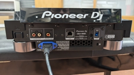 Pioneer DJ CDJ-3000 2